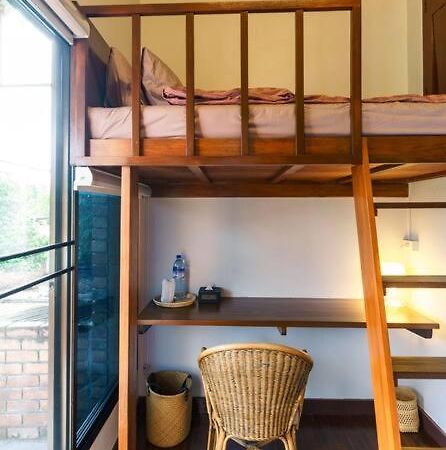 Solo - Fong Lee Cc Lampang Walking Street Apartment ภายนอก รูปภาพ