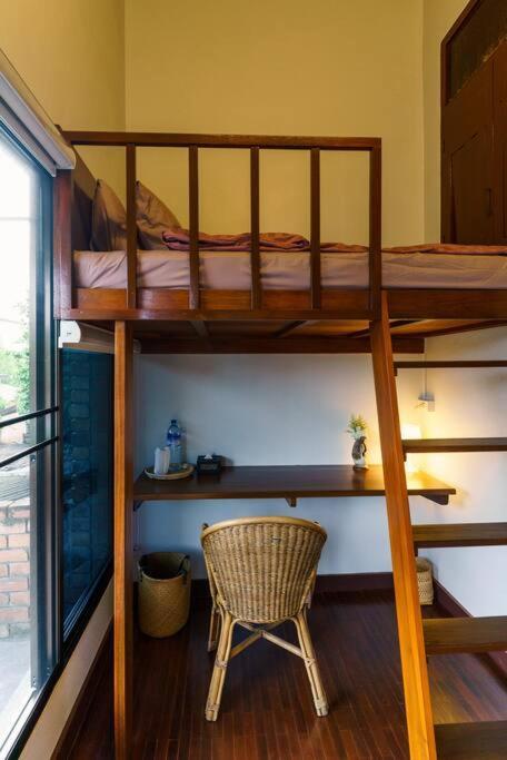 Solo - Fong Lee Cc Lampang Walking Street Apartment ภายนอก รูปภาพ