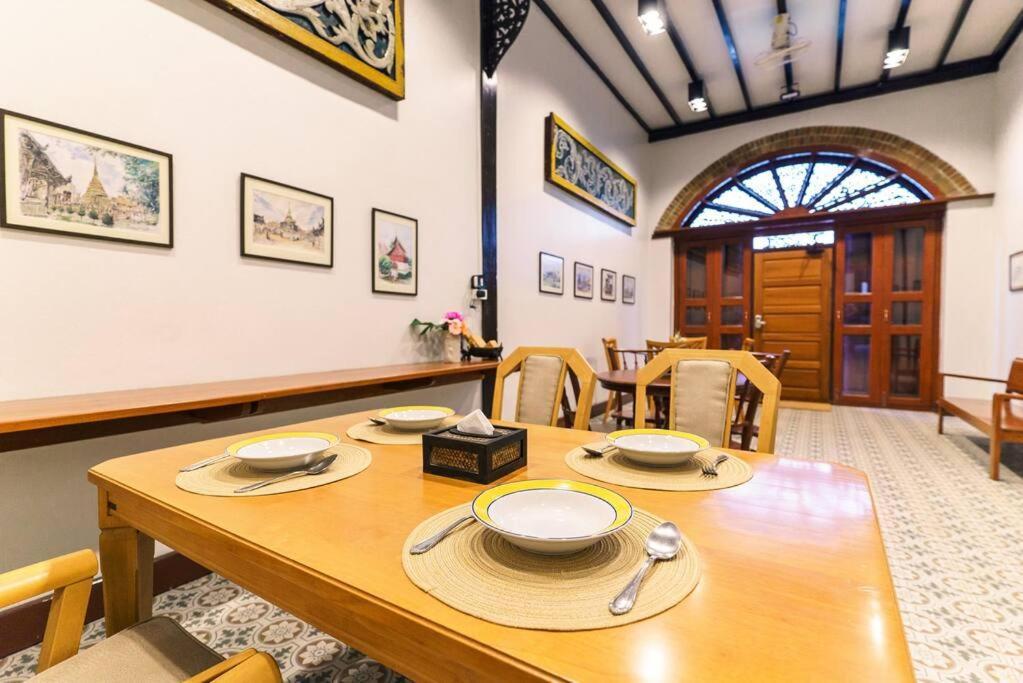 Solo - Fong Lee Cc Lampang Walking Street Apartment ภายนอก รูปภาพ