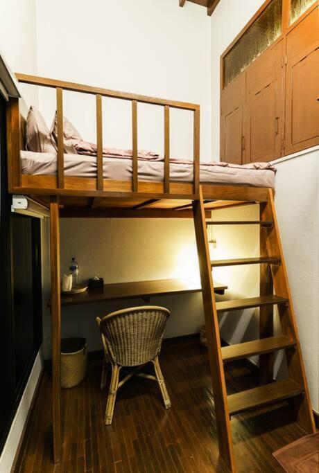 Solo - Fong Lee Cc Lampang Walking Street Apartment ภายนอก รูปภาพ