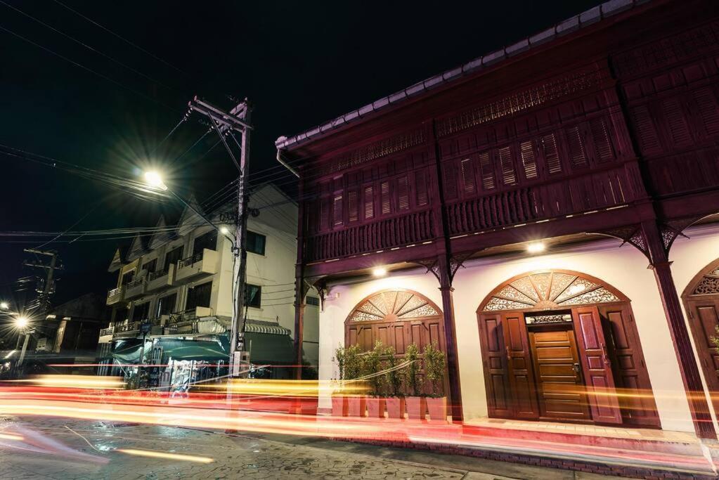 Solo - Fong Lee Cc Lampang Walking Street Apartment ภายนอก รูปภาพ